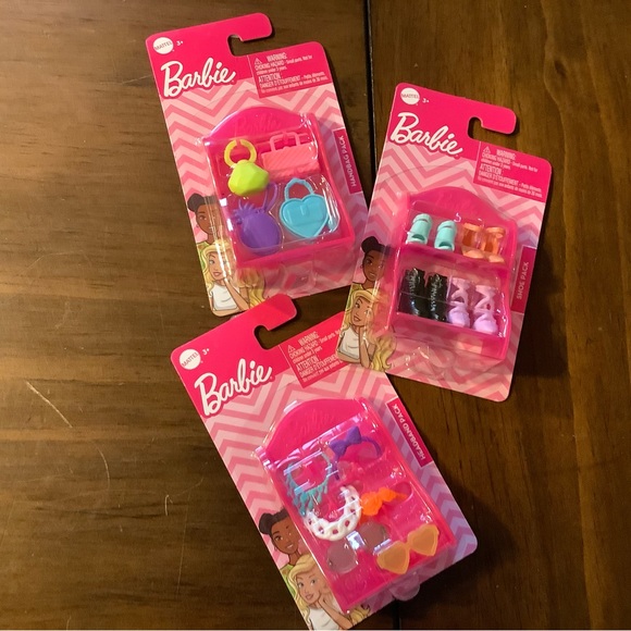 NWT Barbie Accessories Packs and Outfit - Picture 5 of 12